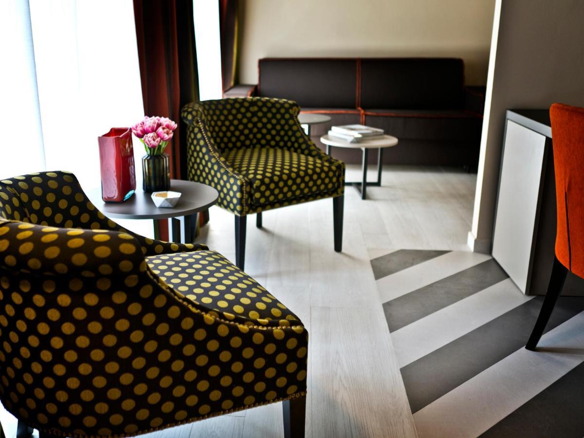 Fifty House Cellini Hotel Milan Exterior photo A suite at the hotel
