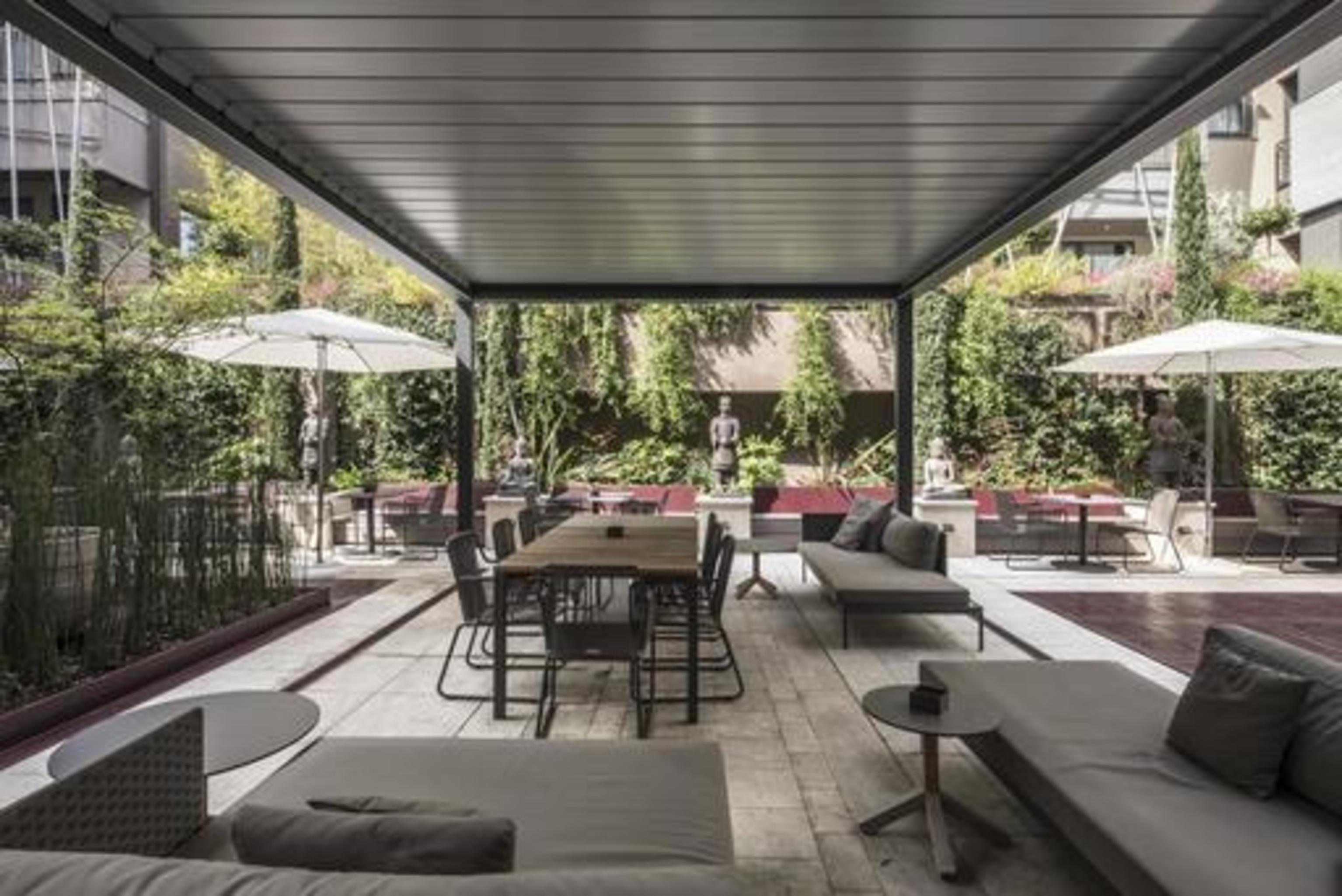 Fifty House Cellini Hotel Milan Exterior photo The Pergola