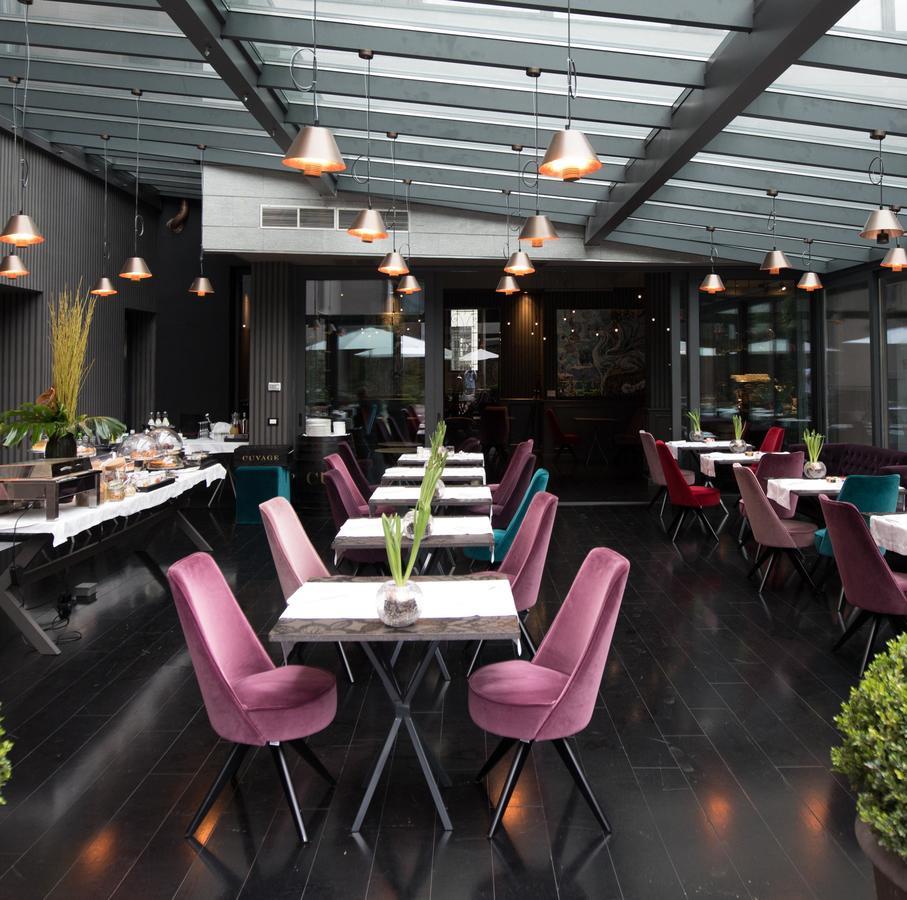 Fifty House Cellini Hotel Milan Exterior photo The restaurant